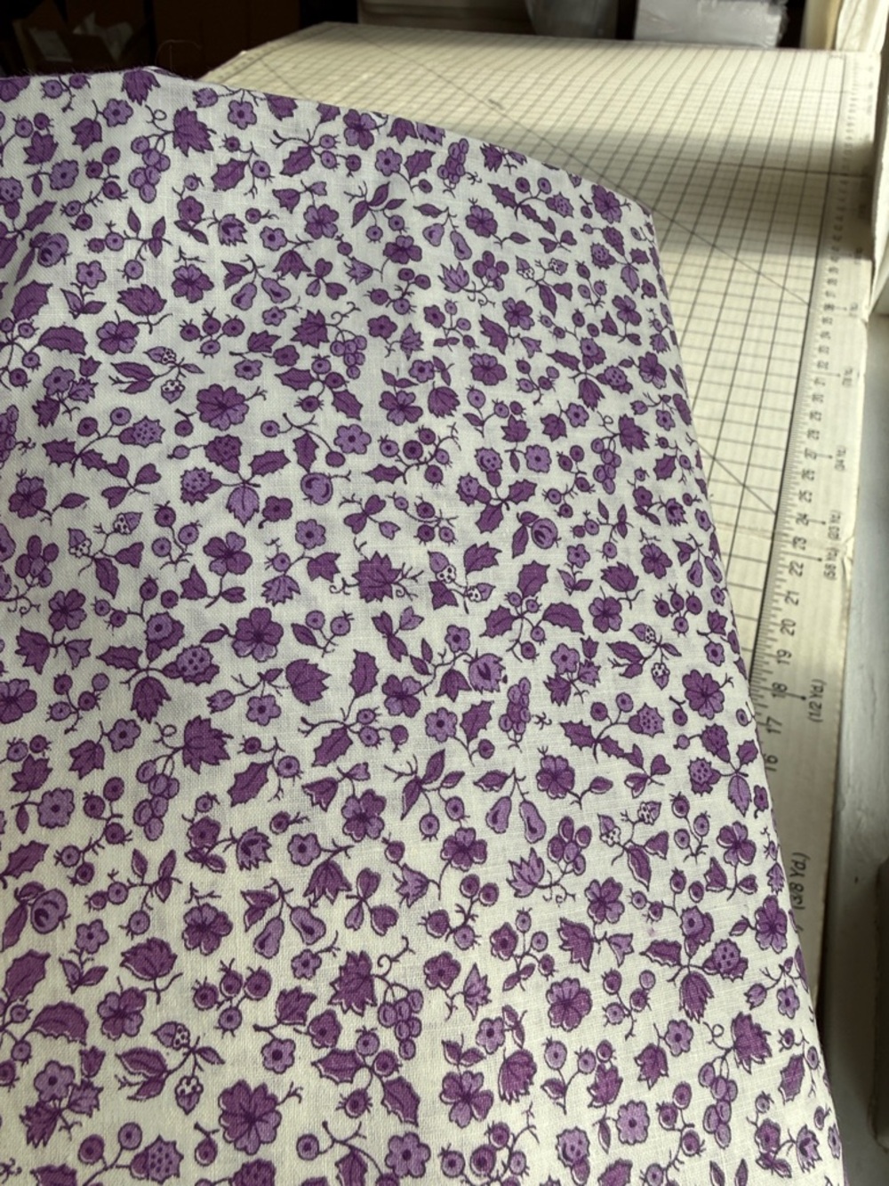 Vintage Purple Ditsy Floral Cotton Fabric 2 Yards x 36” Calico Cottage Prairie - Picture 9 of 9